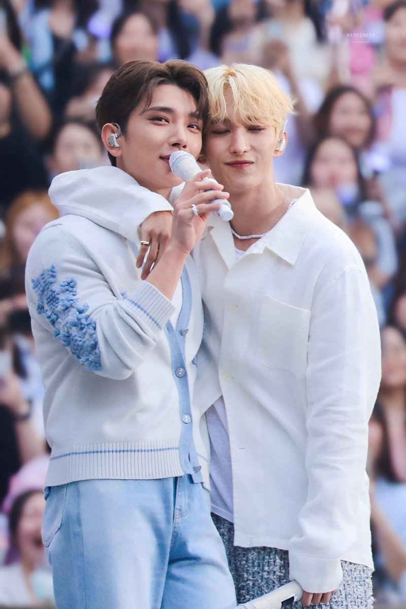 lair 🌼🍀 tweet media