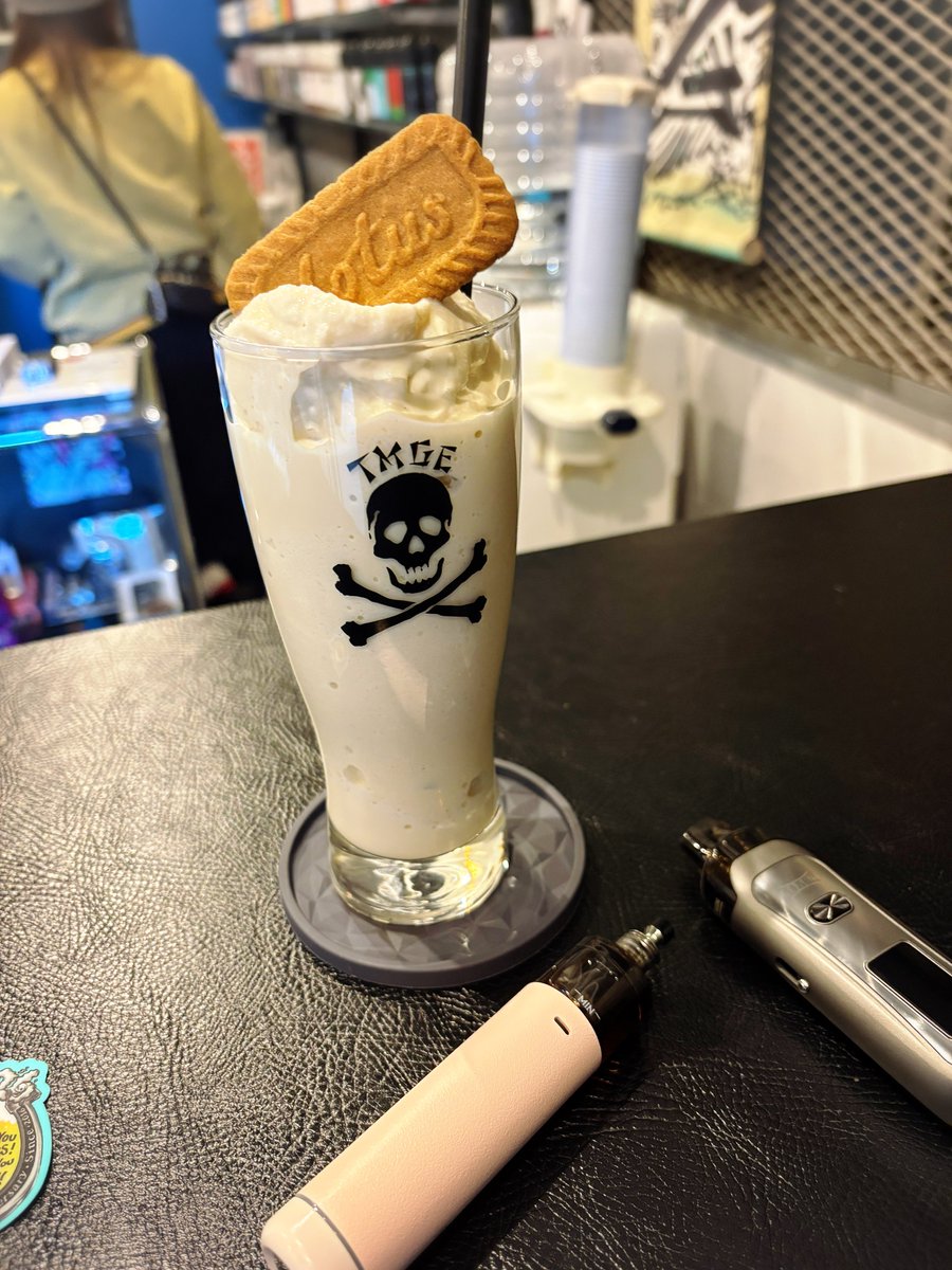 SlowKinax's tweet photo. 3PCSで毎度注文するPentaシェイクが
リキッドになっちゃうとは思わなかったね!
Pentaの風味とシャリシャリシェイクなリキッド良い! #3PCS #PentaGon https://t.co/phXC2lfckq