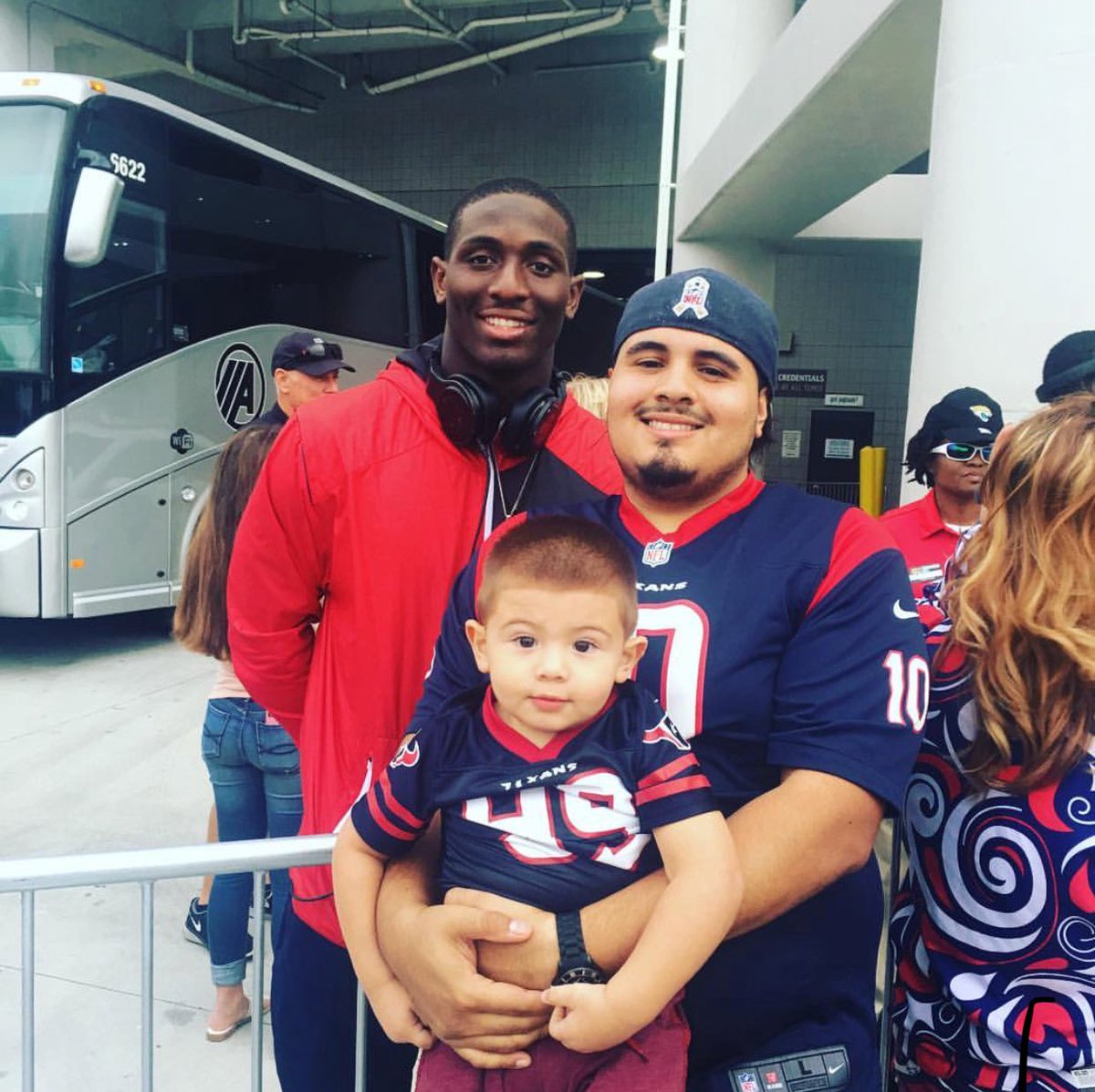 FL Texan 🤘🏽 tweet media