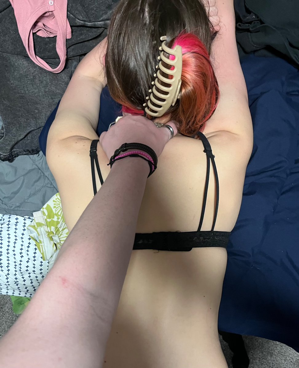 i love fucking my friends :33