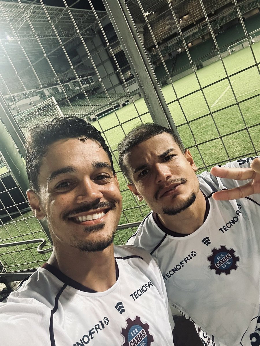 sercaxias's tweet photo. 🇳🇱🔥 Os autores dos gols da virada grená nesta noite!

Gaspar e Felipe Albuquerque anotaram. Primeira vitória do Grená do Povo na história da Copa Sul-Sudeste!

#sercaxias #grenádopovo https://t.co/ZNC1DOI0rY