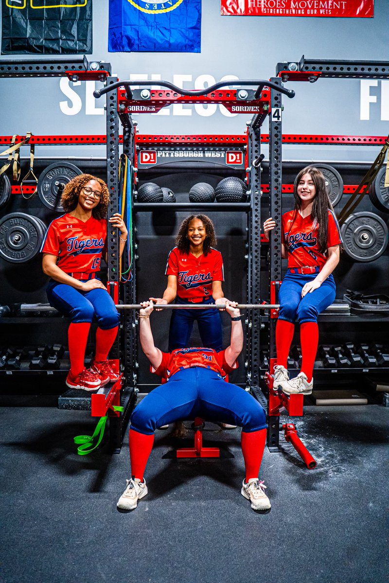 Cover Three Athletics tweet media