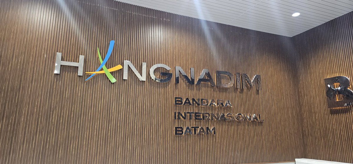 하롱부부 tweet media