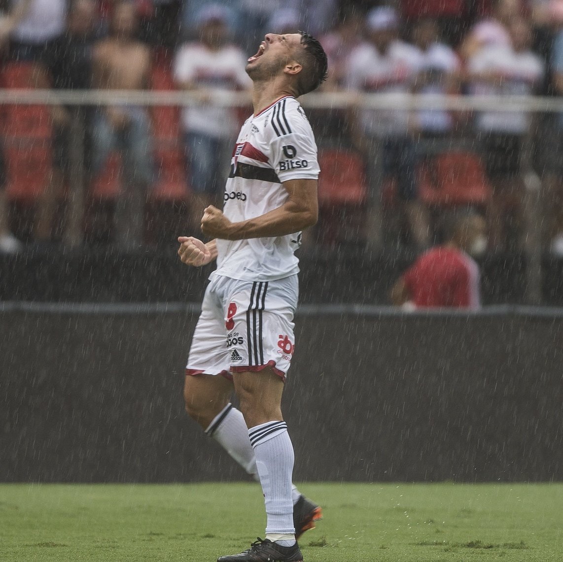 gostosos no futebol tweet media
