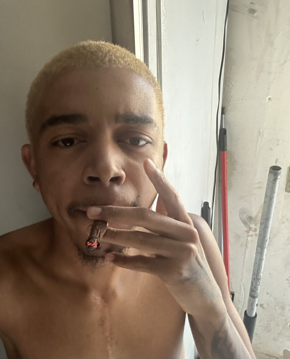 @letsdevoureachother tweet media