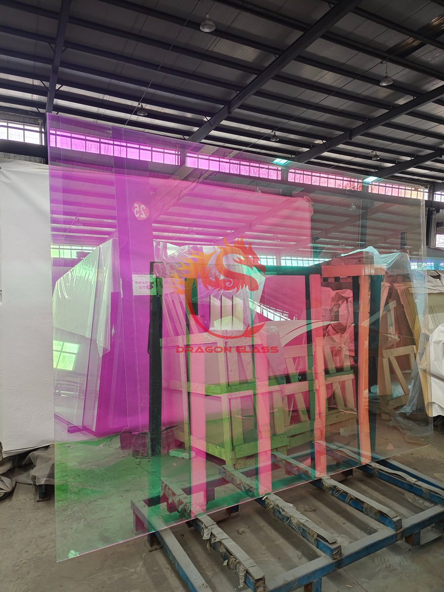 AndyCho36619397's tweet photo. Dichroic glass -- better for facade/interior decoration!
Tell me how you think of it?

#dichroicglass #colorglass #decorationglass #facadeglass #partitionglass https://t.co/j9gJkH531B