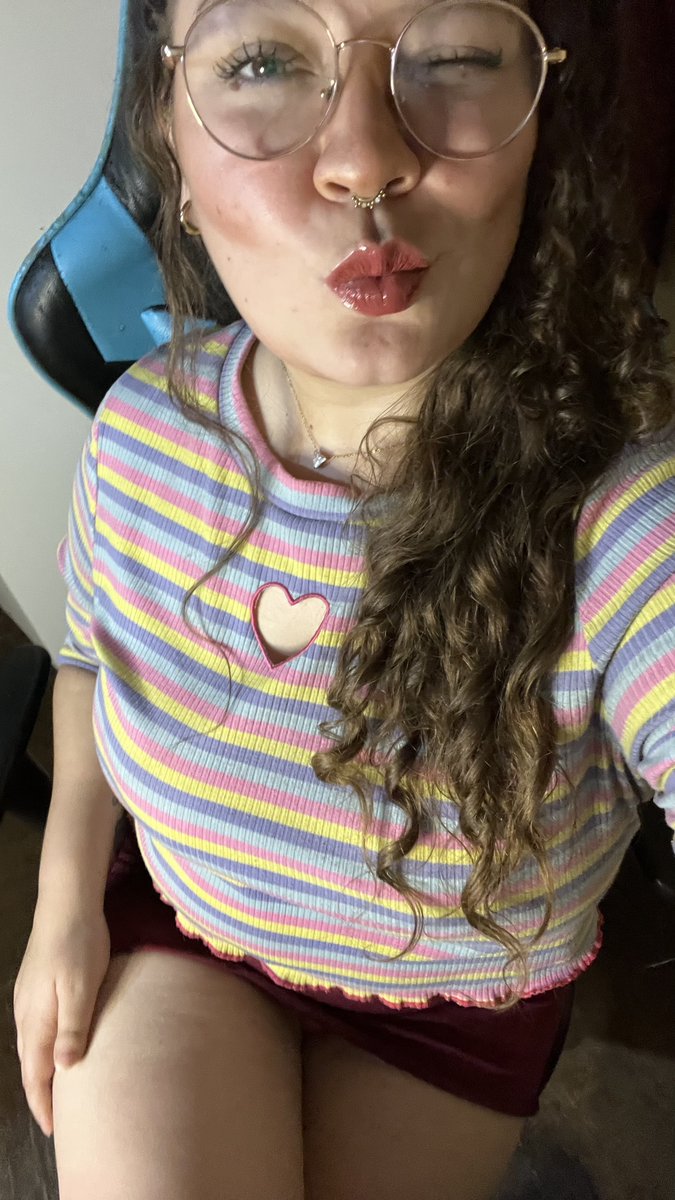 Agatha Luna tweet media