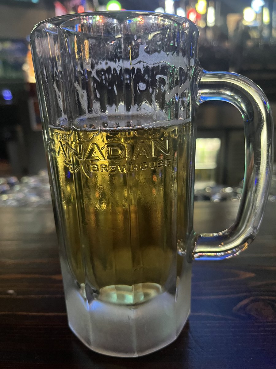Since it’s Mondays off, it’s Sunday drinking night. <a href="/TheCDNBrewhouse/">The Canadian Brewhouse</a>