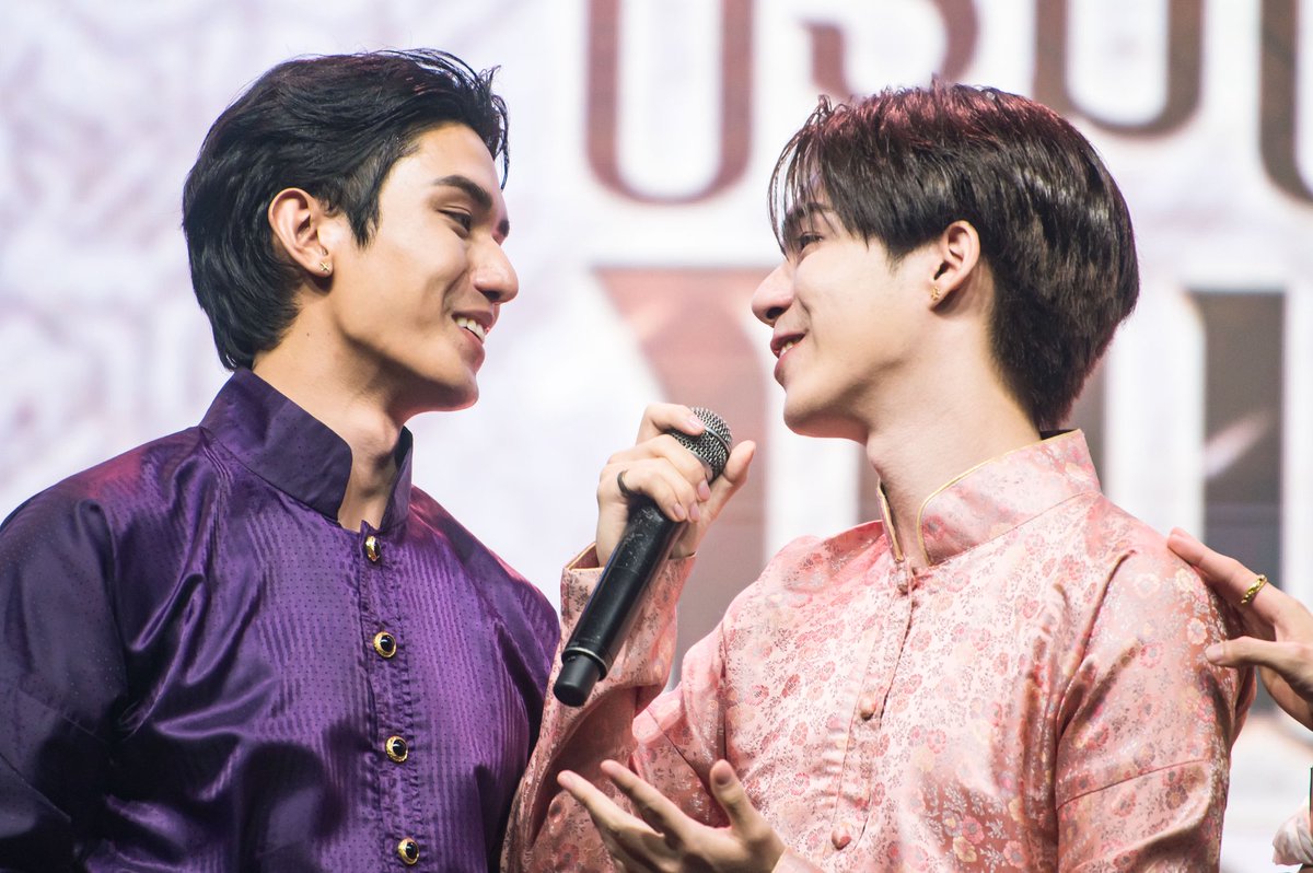 _Hello.98 tweet media