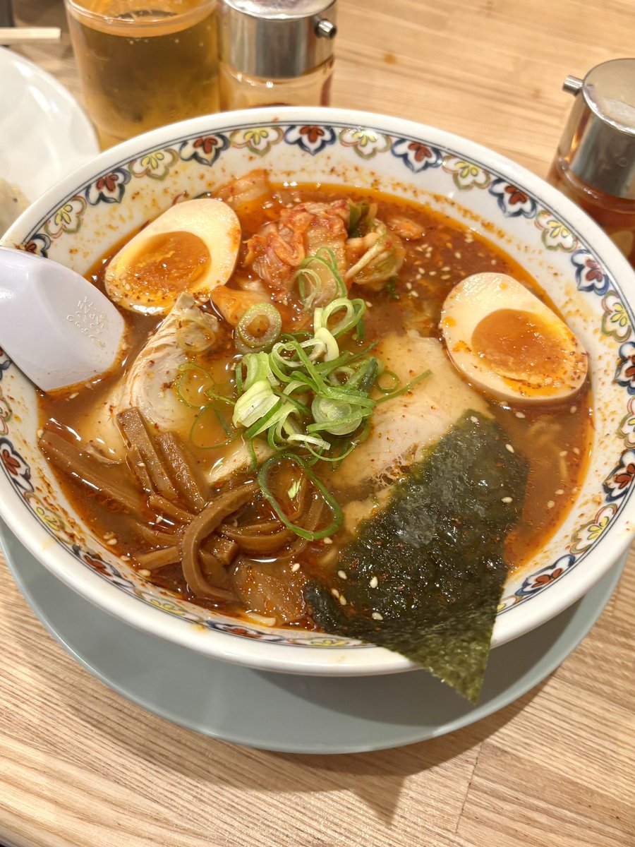 仁(8068) tweet media