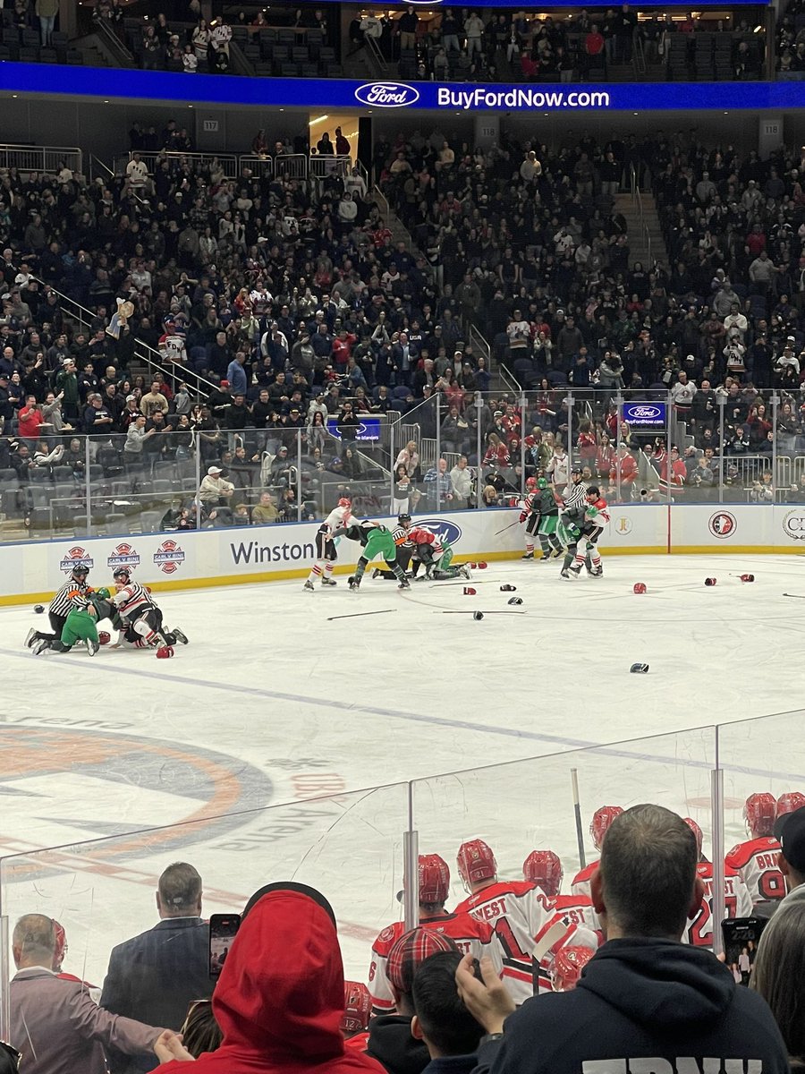 Confidentstackz tweet media