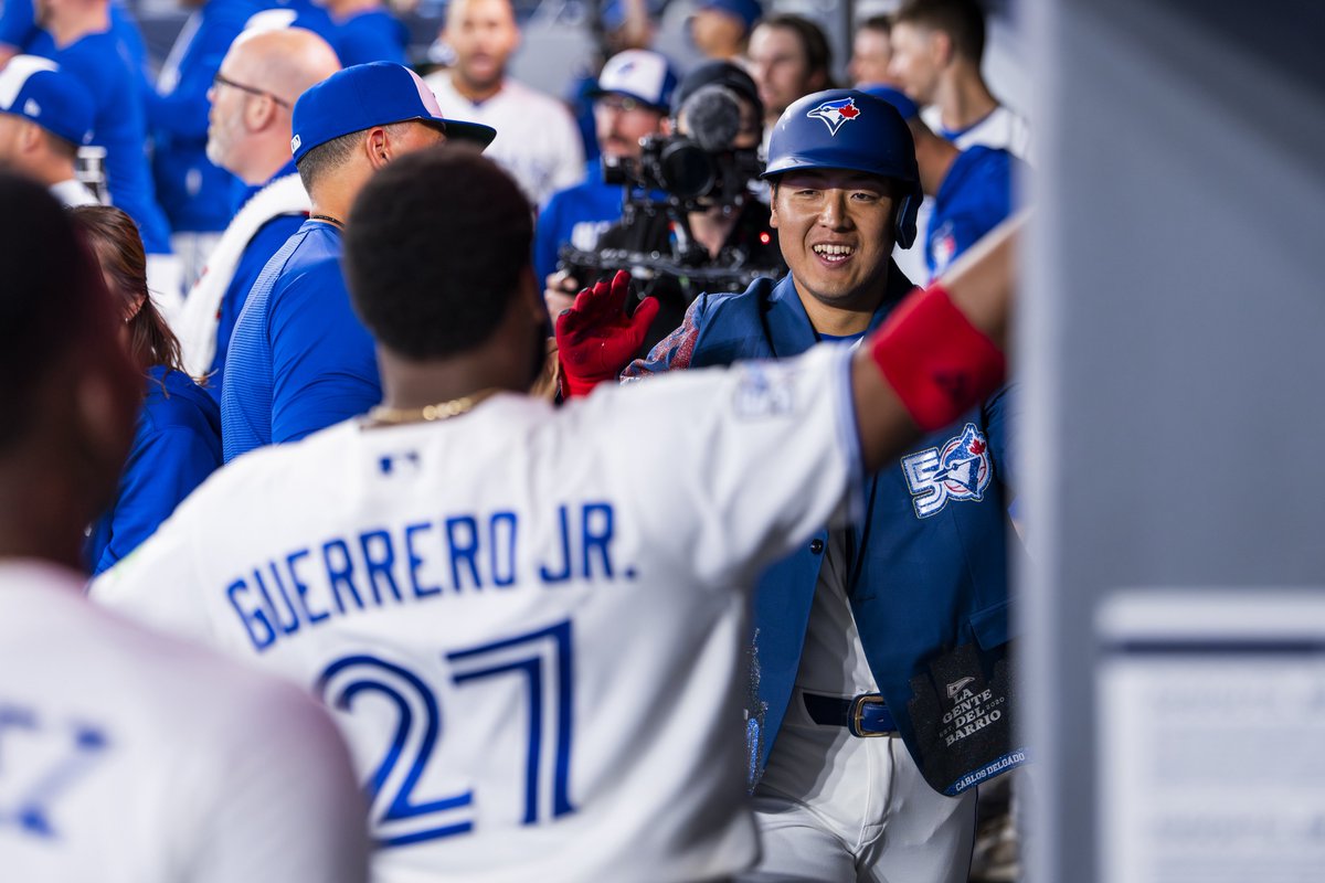 Toronto Blue Jays tweet media