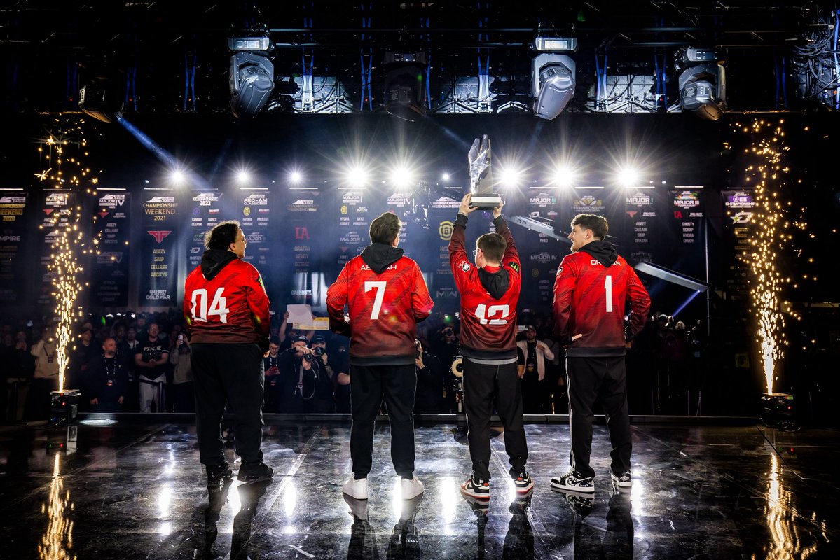 FaZe Vegas tweet media