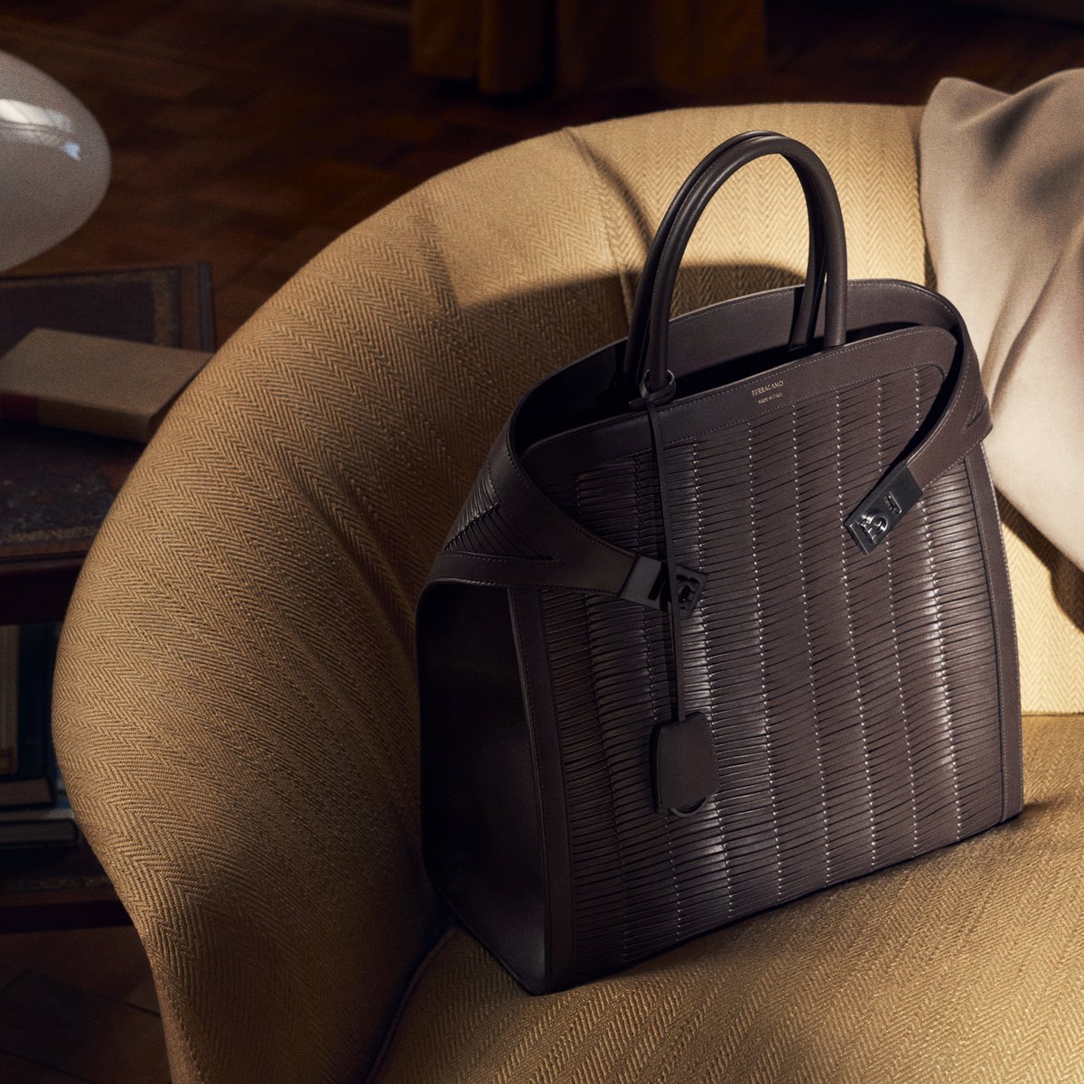FERRAGAMO JAPAN tweet media