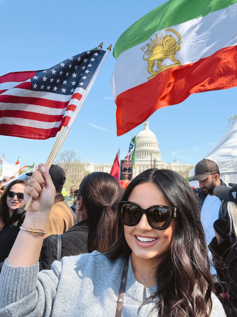 Sarah Raviani tweet media