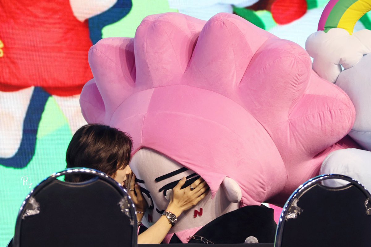 — 𝐏𝐥𝐨𝐲 ツ 🐶🐾🐈⬛✨ tweet media