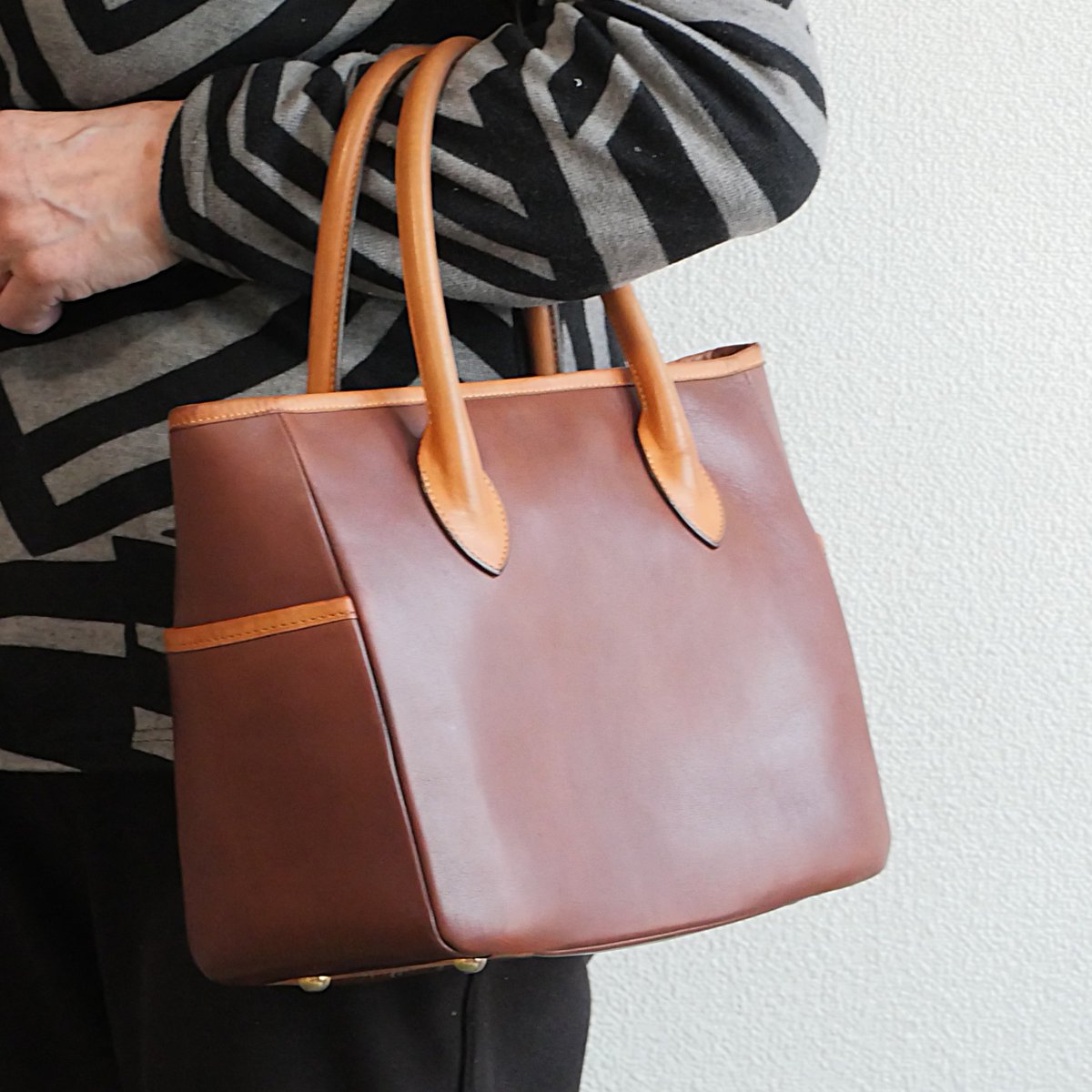 革のOjamalegaful tweet media