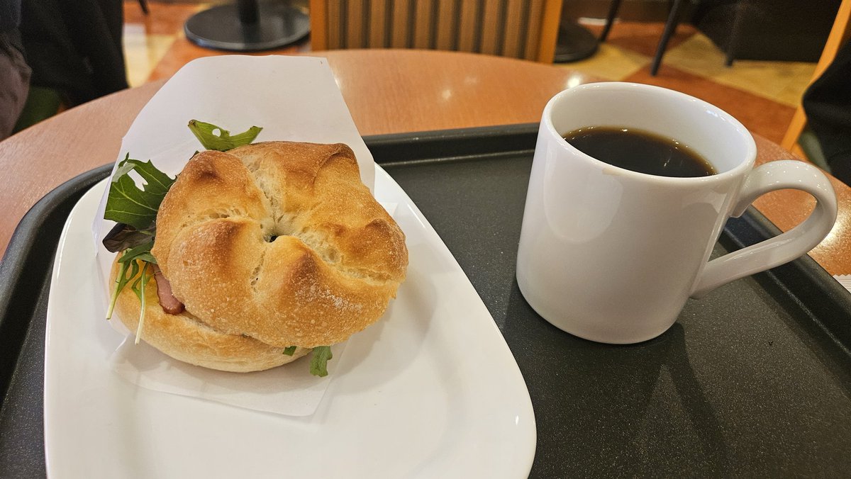 克洛維斯Clovis⚡現在可以自稱新人Vtuber了 tweet media