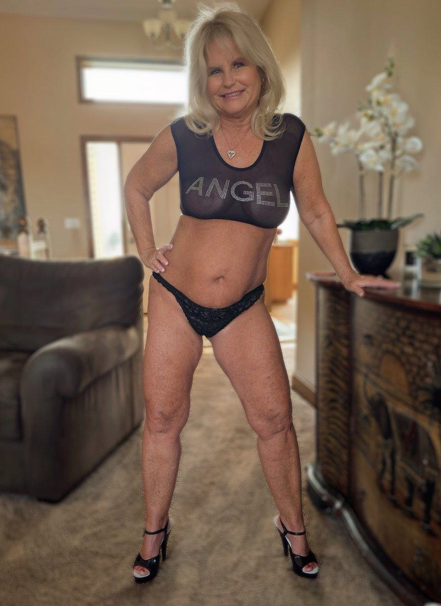 Hot Wife Candy tweet media