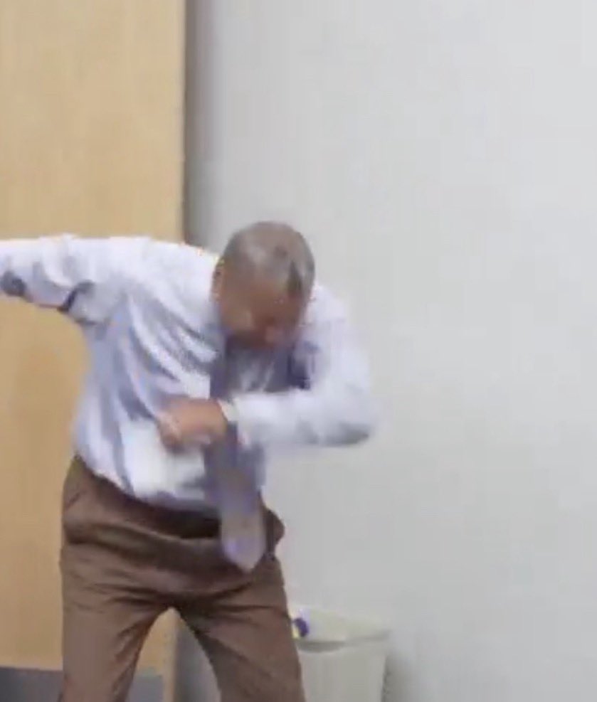 SampsonSmartypants® tweet media