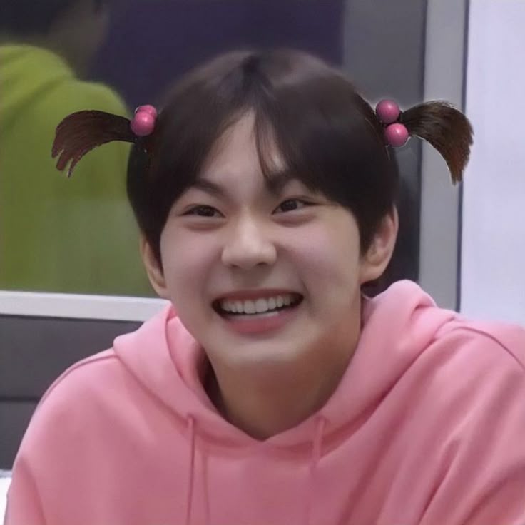 danboi_e tweet media