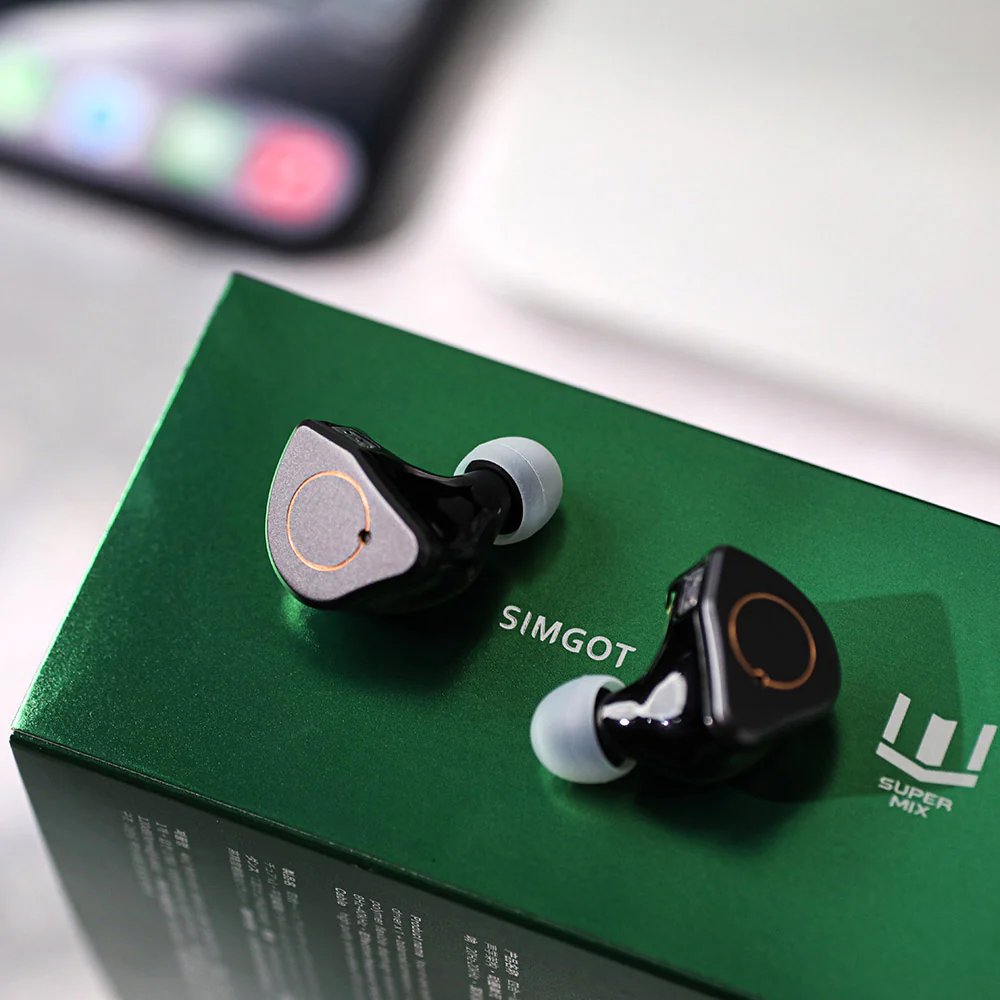 SIMGOT_GLOBAL's tweet image. 💚 Green Legend Never Dies 🖤
📸: @iceeiceberg
#Audio #Audiophile #hifiaudio #hifi #IEM #iemusic #SUPERMIX4 #SUPERMIX5 #Simgot #simgotiem