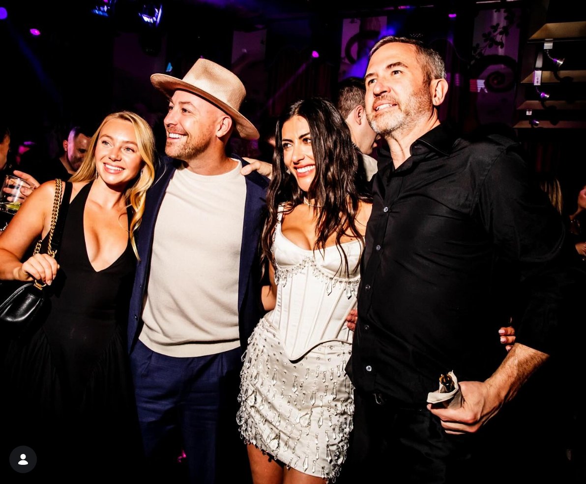 Chloe the XRP shiller 💙 tweet media