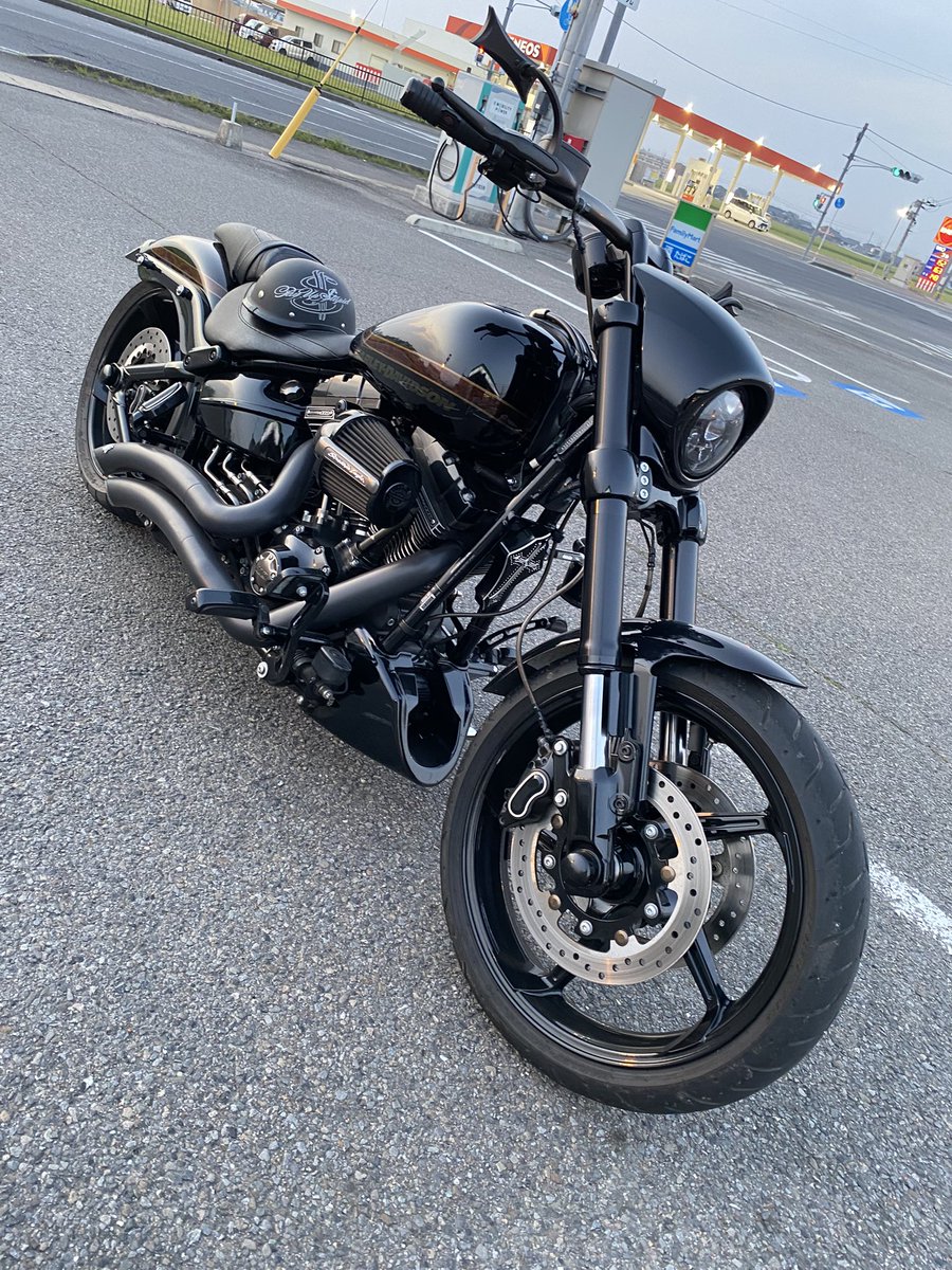 matsuzaki1144's tweet photo. 昨日はライダーズカフェ御戦へ😎
サバゲーも出来て、美味しいコーヒーも飲めて（飲んでない🤣）
充実した休日でした！

さて次回は、
ノマさん、大型自動二輪免許を取得（嘘）
井上さん、ラーメン屋巡りをする🍜
松崎、ピアノ教室に通う（大嘘🙄）
＠2mouse_CQB https://t.co/yuANVdMsmz