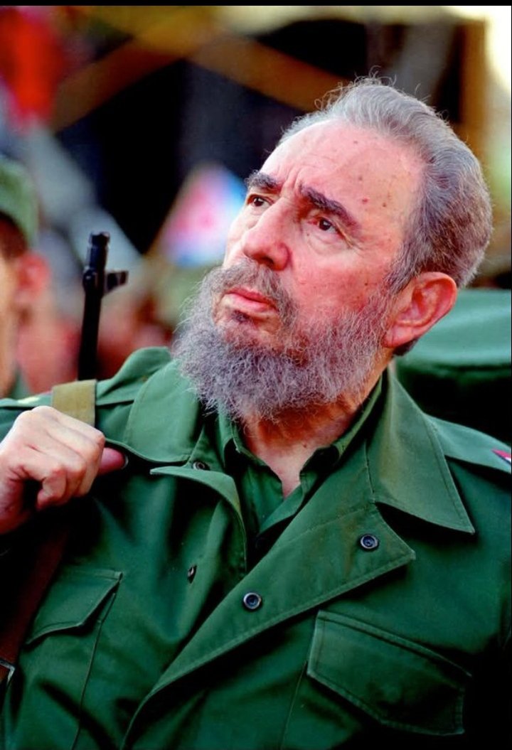 Fidel: “La Revolución es la obra de todos, la Revolución es el sacrificio de todos, la Revolución es el ideal de todos y la Revolución será el fruto de todos”. #LatirAvileño #SinPerderUnDía #LatiendoConFidel <a href="/JHGcasanova/">julio Heriberto Gómez Casanova</a>