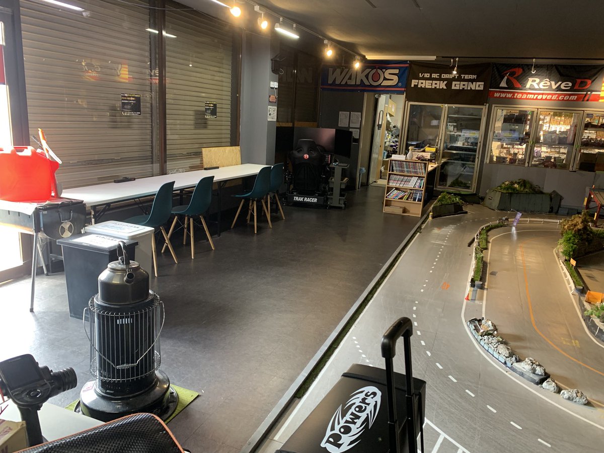 にんにん tweet media