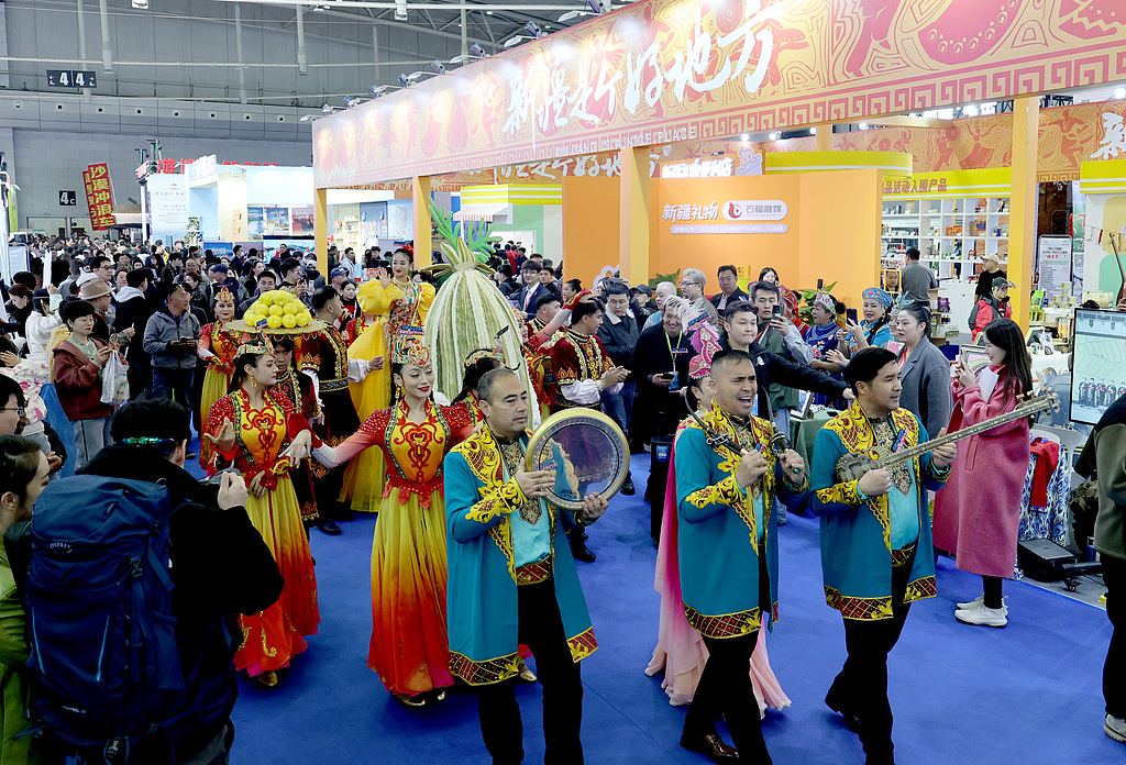 Explore Xinjiang tweet media