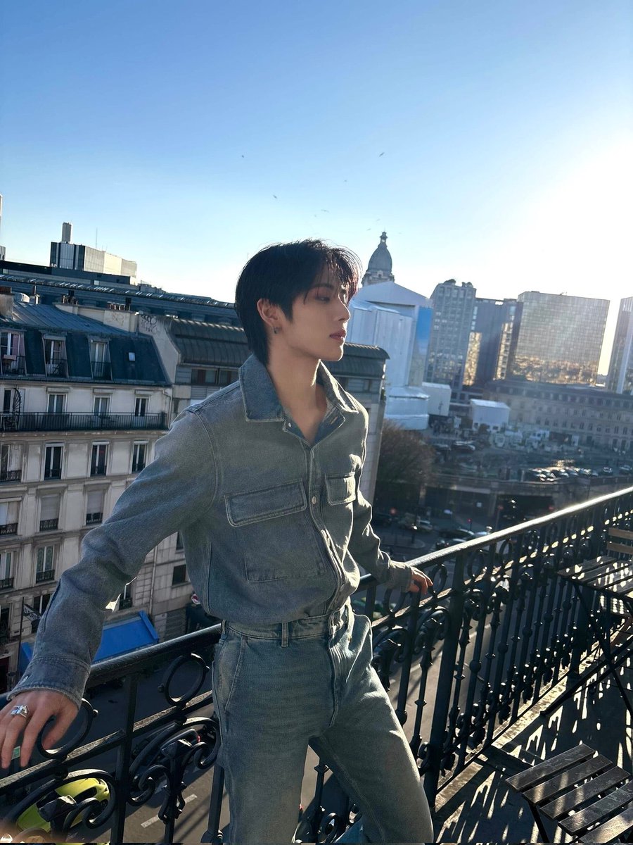 록스타, サン 🎸 tweet media