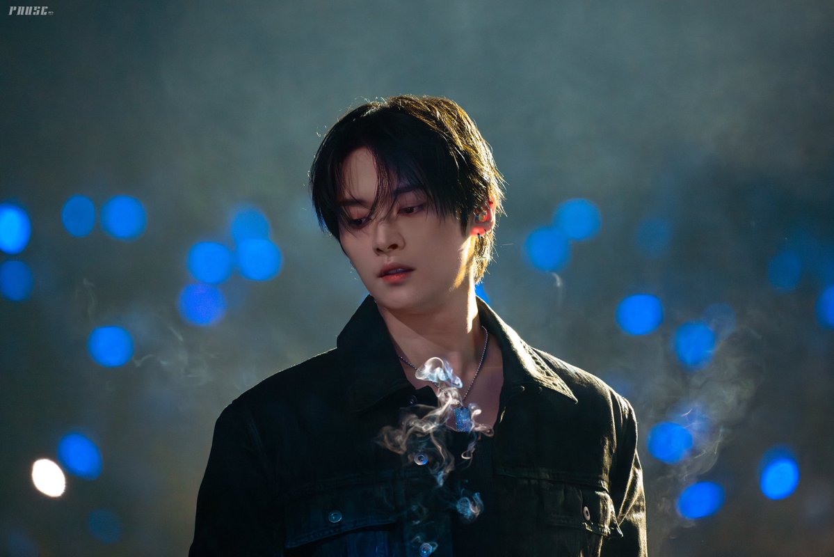 𝑷𝑨𝑼𝑺𝑬. tweet media