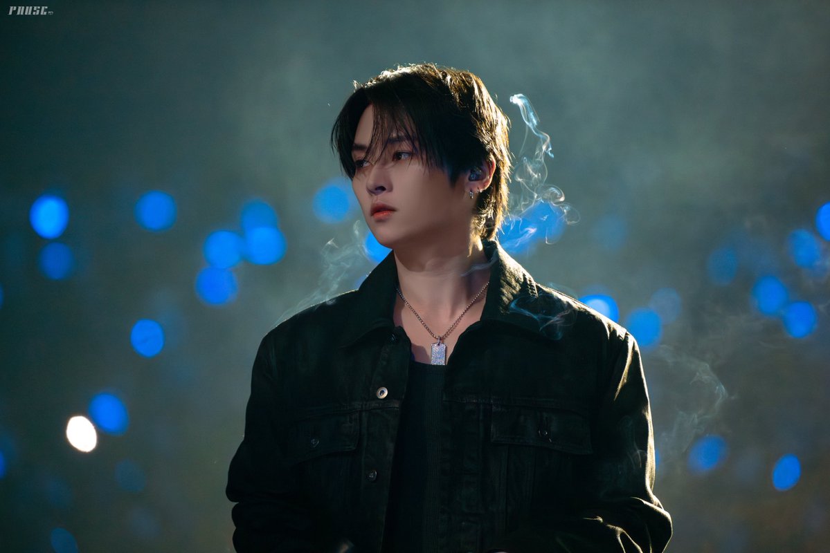 𝑷𝑨𝑼𝑺𝑬. tweet media