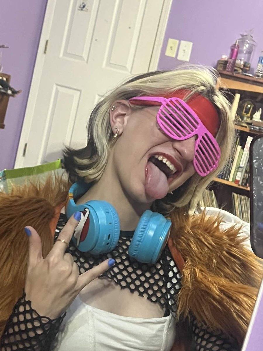 Kay / Lio tweet media