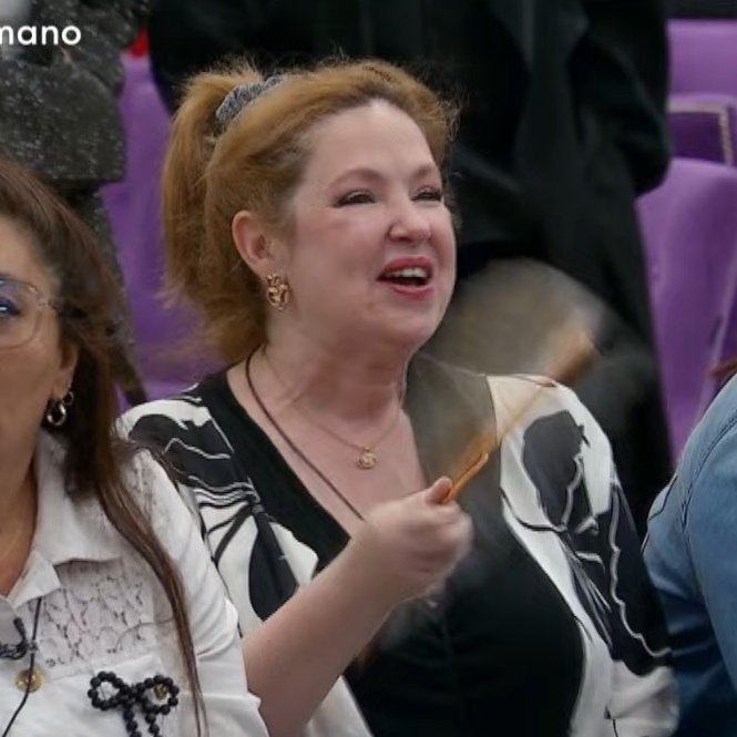 andrea del boca hablando de cumplimiento de reglas sabiendo que ella salió de vacaciones, visitó a la mamá, renovó contrato, le pasaron toda la info y VOLVIÓ 
#GranHermano
