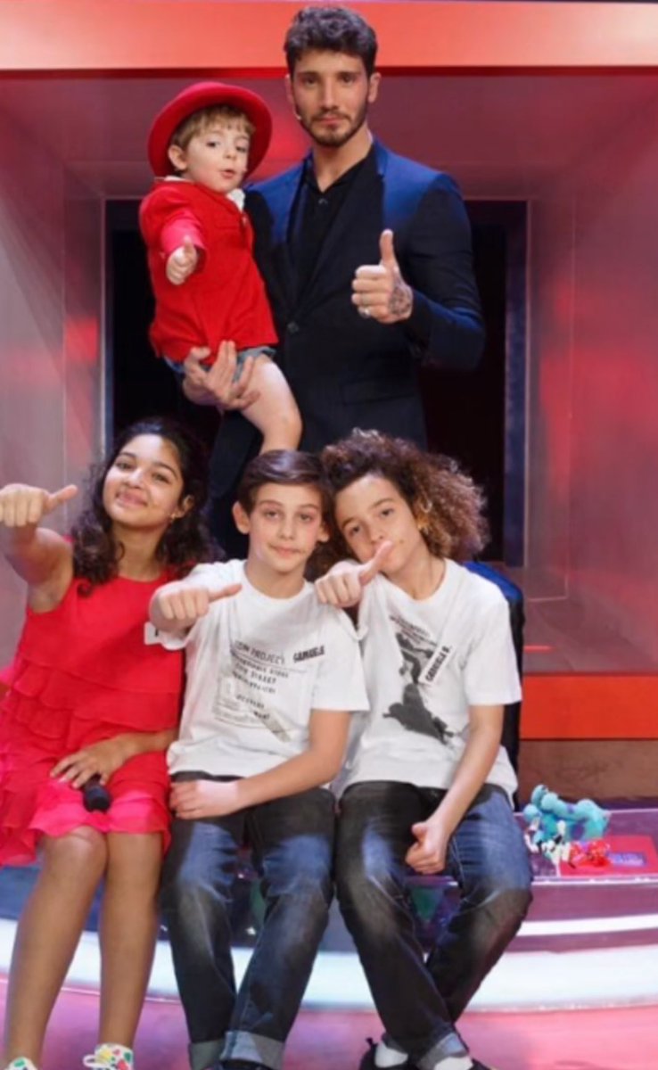 𝐴𝑚𝑏𝑟𝑎 𝑟𝑎𝑑𝑎𝑟 𝟻𝟶% 𝑡𝑜 𝑛𝑒𝑤 𝑒𝑟𝑎 tweet media