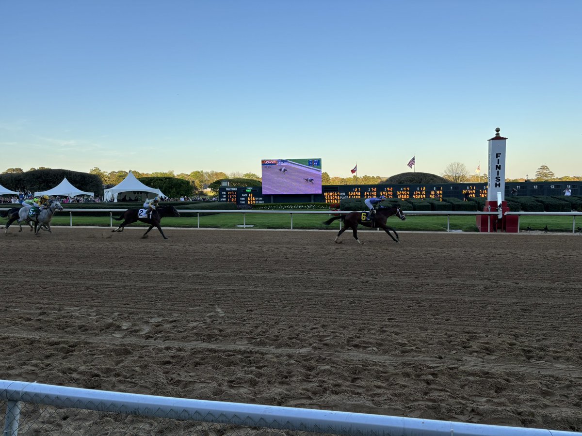 chartinghorsevalue.com tweet media