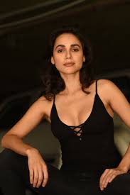 𝐘𝐚𝐬𝐦𝐢𝐧 𝐅𝐚𝐲𝐲𝐚𝐝 . tweet media