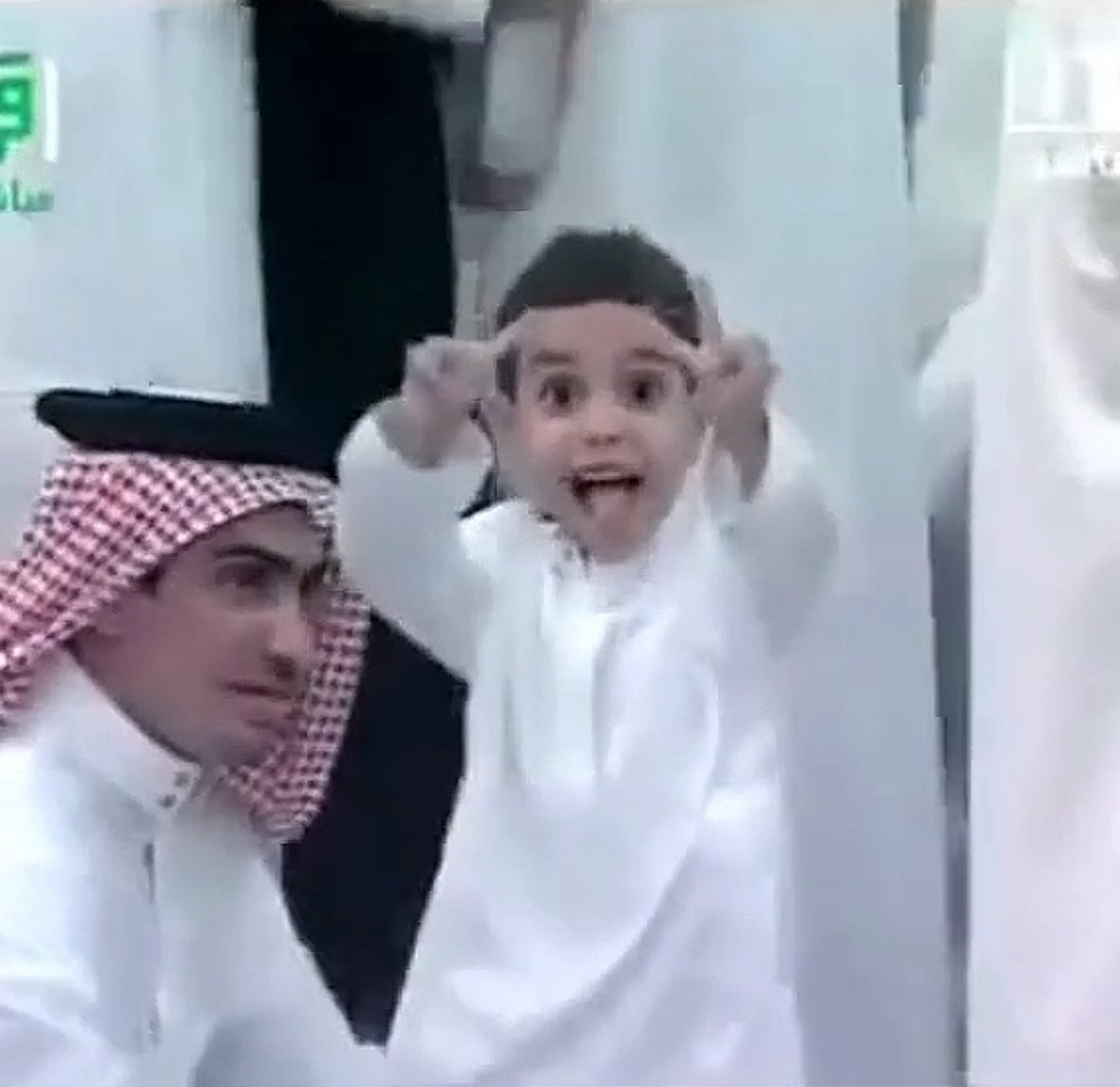 عــشــوائــيــة 🇸🇦✨ tweet media