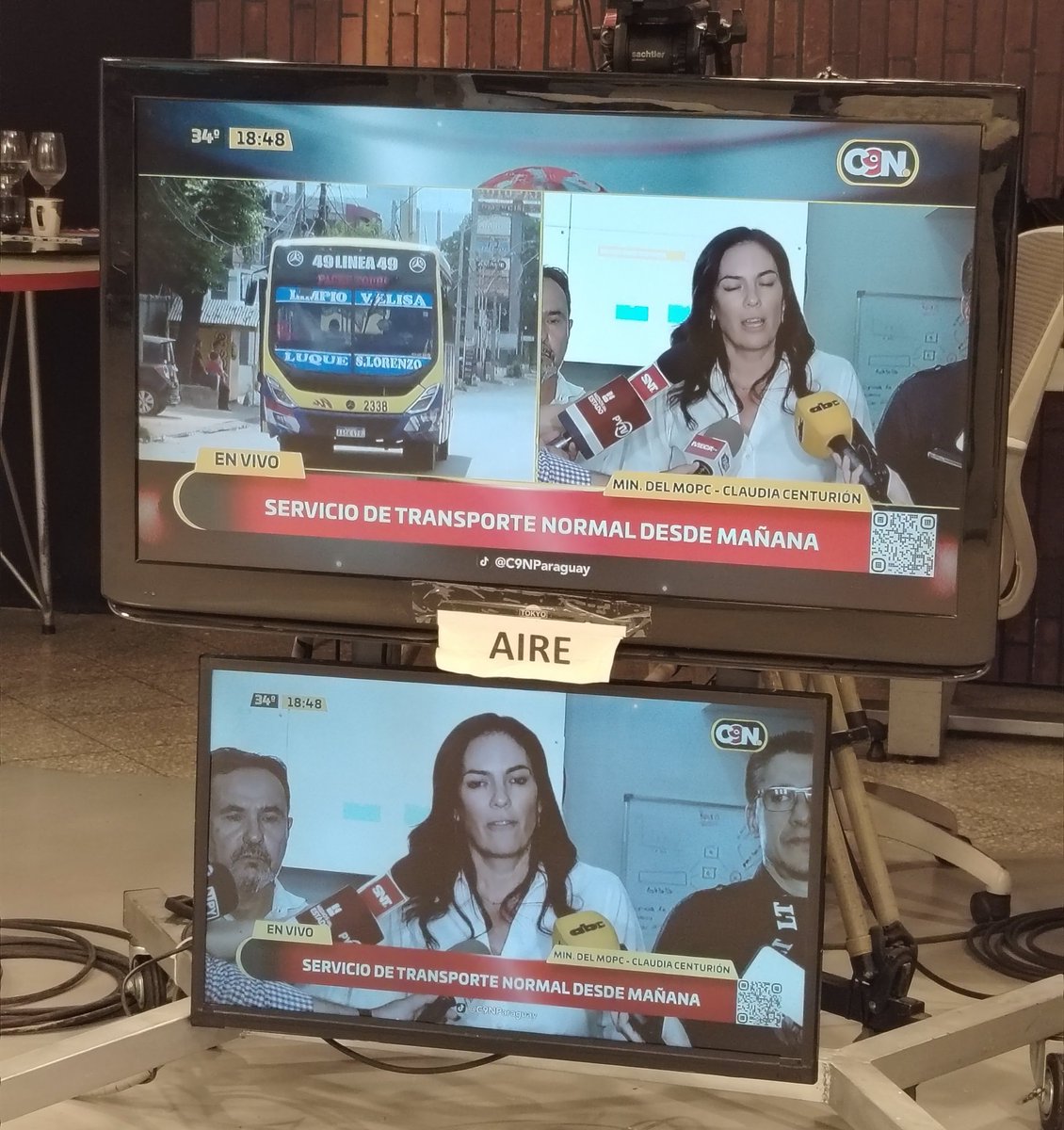 #AHORA Levantan el paro del transporte, servicio normal desde el día de mañana lunes 

"Servicio normal desde las 4 de la mañana" afirma la ministra del MOPC, Claudia Centurión