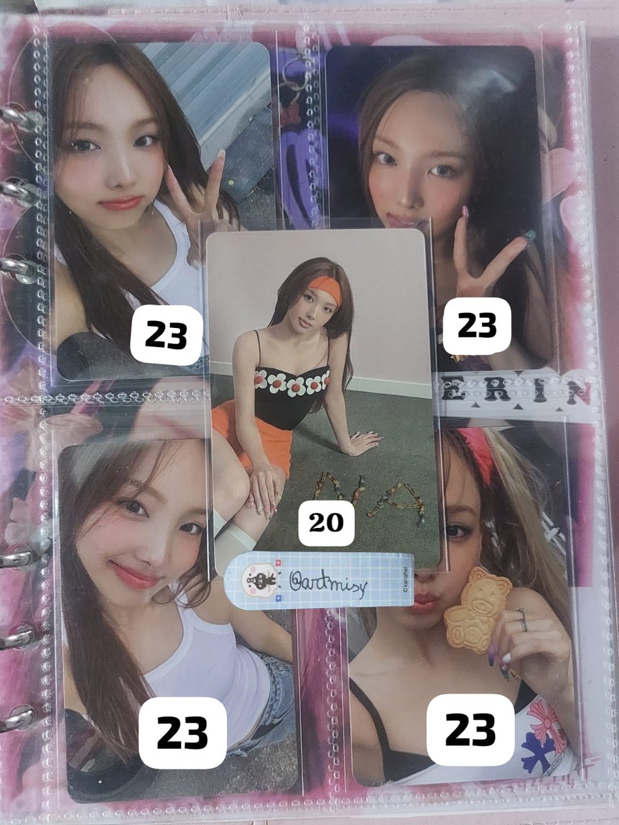 VENDO/VENDA

NAYEON NA REGULARES 

> precos na imagem + frete 
> preferência pra quem levar mais de uma.
> envio em 1/2 semanas

tenho apenas feedbacks positivos! <a href="/artmisy/">͏𝐬𝐭𝐞 ୨♡୧</a>