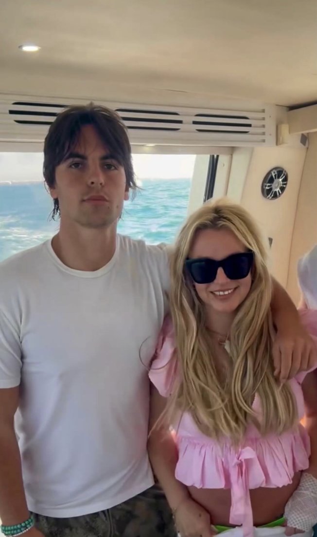 BreatheHeavy tweet media