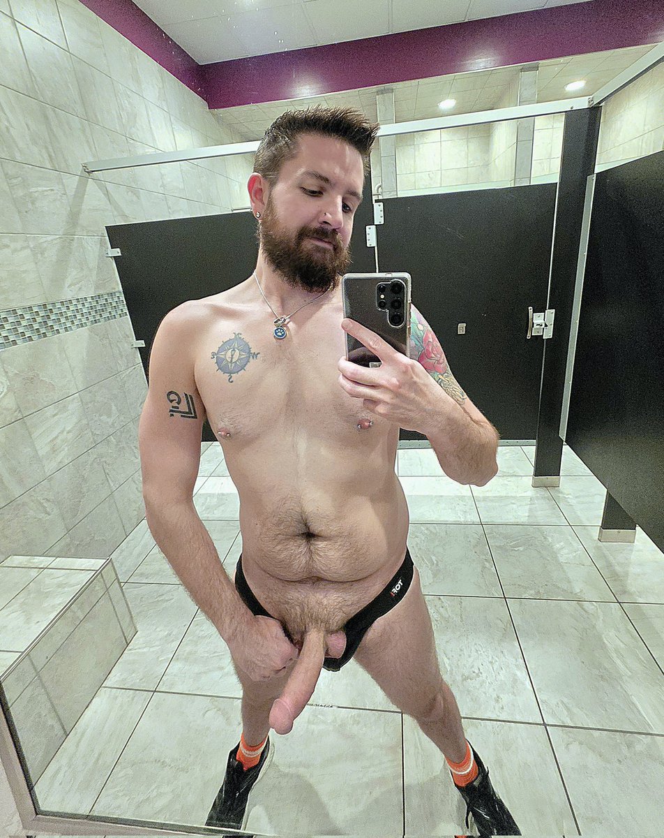 Pup Pawly🔜IML tweet media