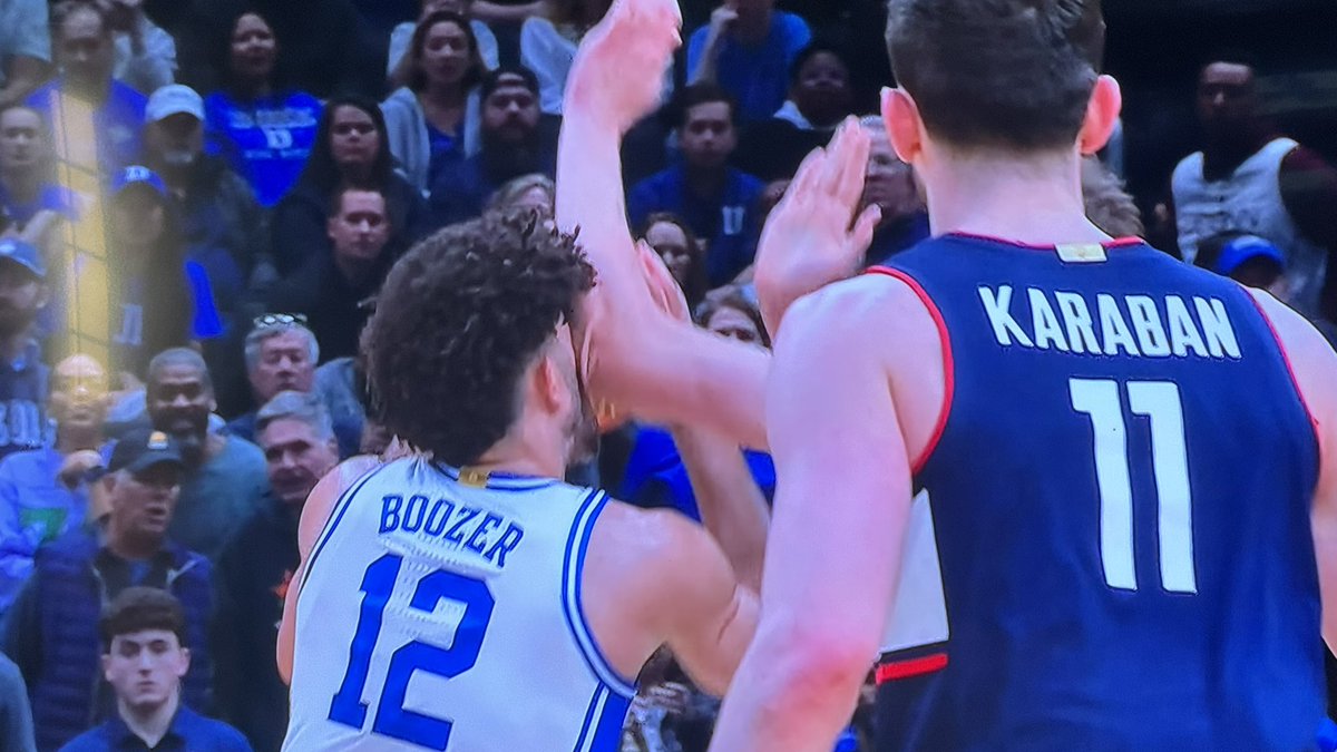 Hoops at Duke tweet media