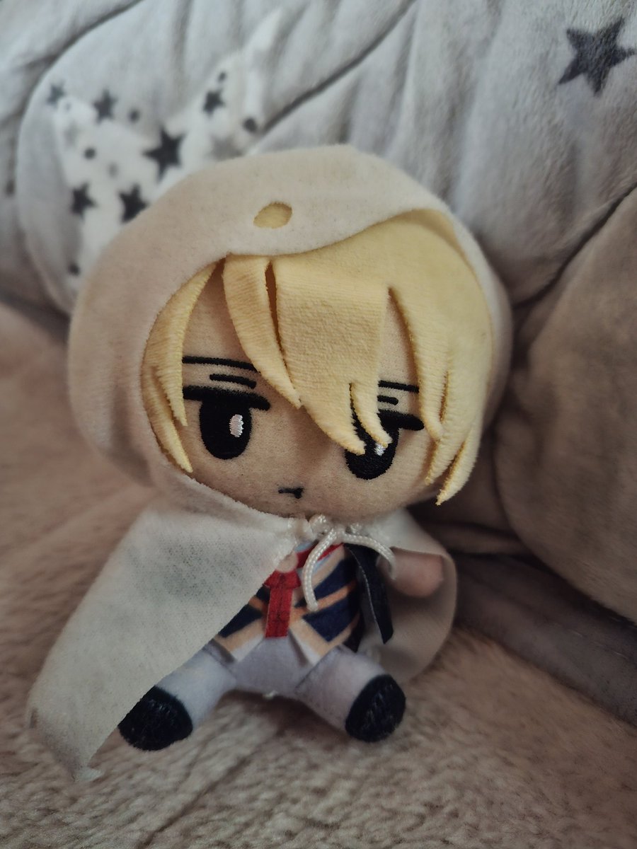 おはようございます☀
月曜日！1週間始まりましたね
今日はゆっくり寝ていようと思ったのに
目が覚めてしまいました😂
ここ数日で随分暖かくなったので
そろそろ桜🌸咲くかな〜？