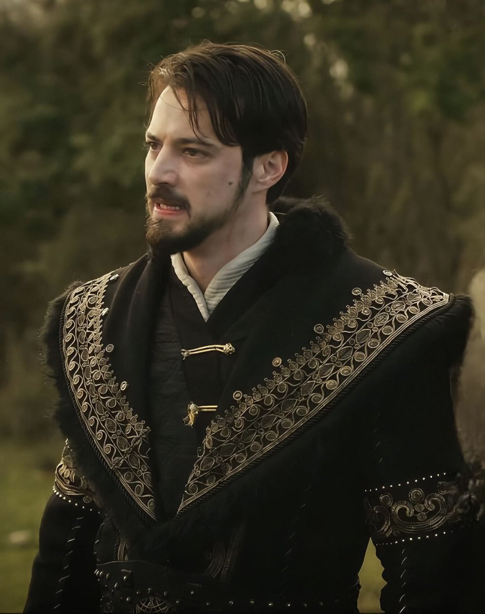 ليلى ❦ tweet media