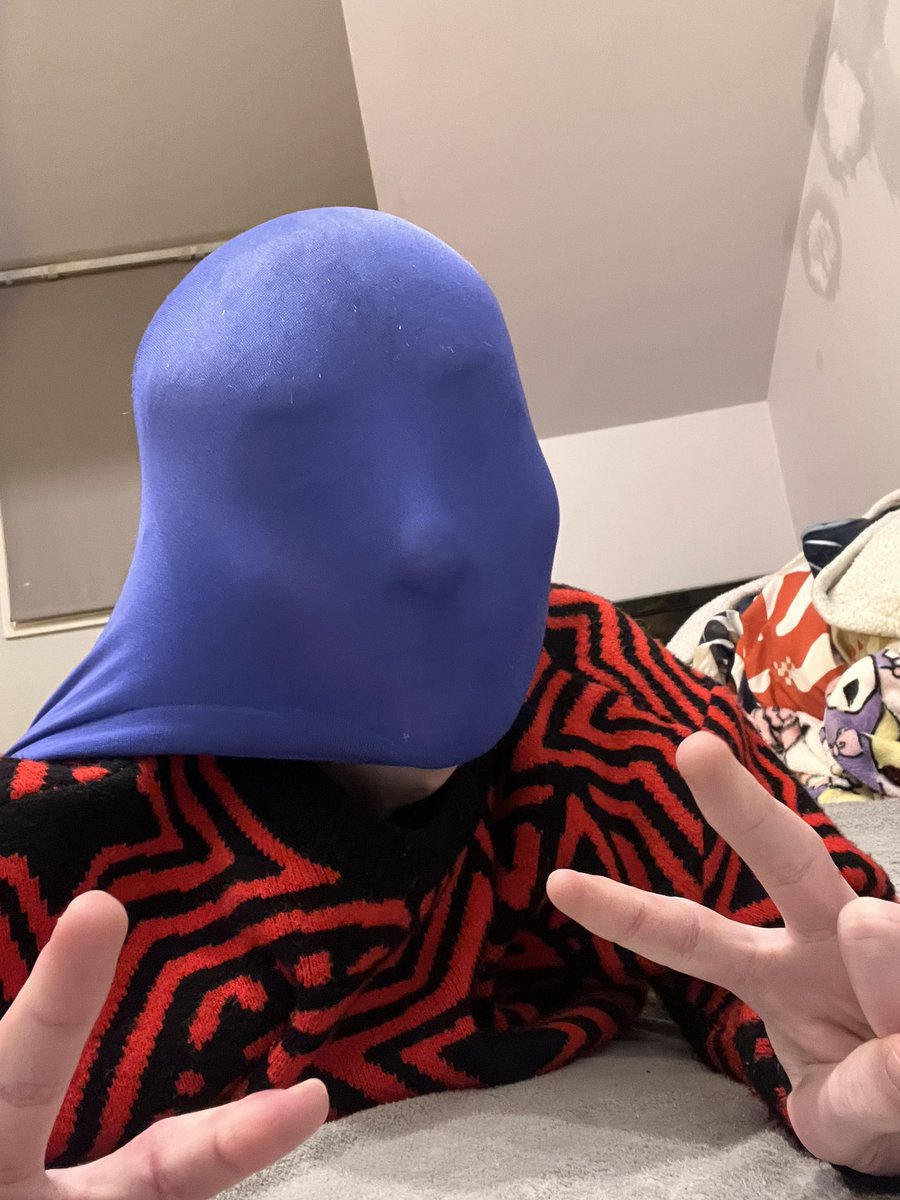 silly dork tweet media