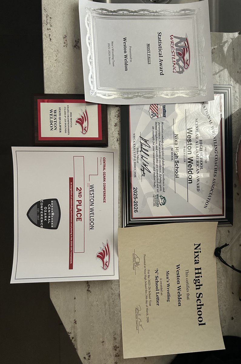 Proud to wrap up the 2025-2026 season with these awards from Nixa High School Wrestling 🏆
•  Most Falls
•  NWCA Scholar All-American
•  2nd Place - Central Ozark Conference
•  State Qualifier (Class 4, 215 lbs)
•  Varsity Letter