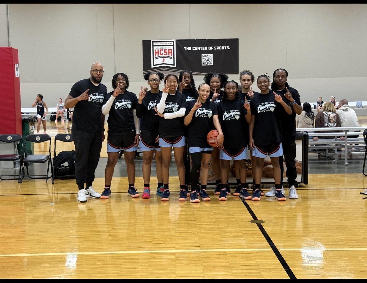 WVThunderH2C's tweet image. Your Circle City Classic 15U Champions #BacktoBack #WestVirginiaThunder14Uaa #toughenup @WVThunderUAA @SelectEventsBB